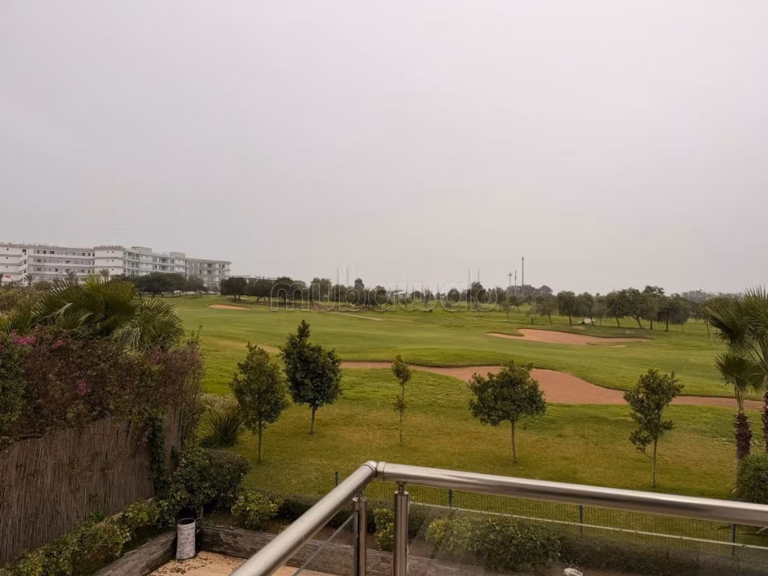 Exceptionnelle villa de 580 m2 front golf avec vue panoramique