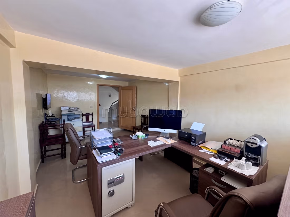 Villa 200 m² à Bouskoura Ville — 12