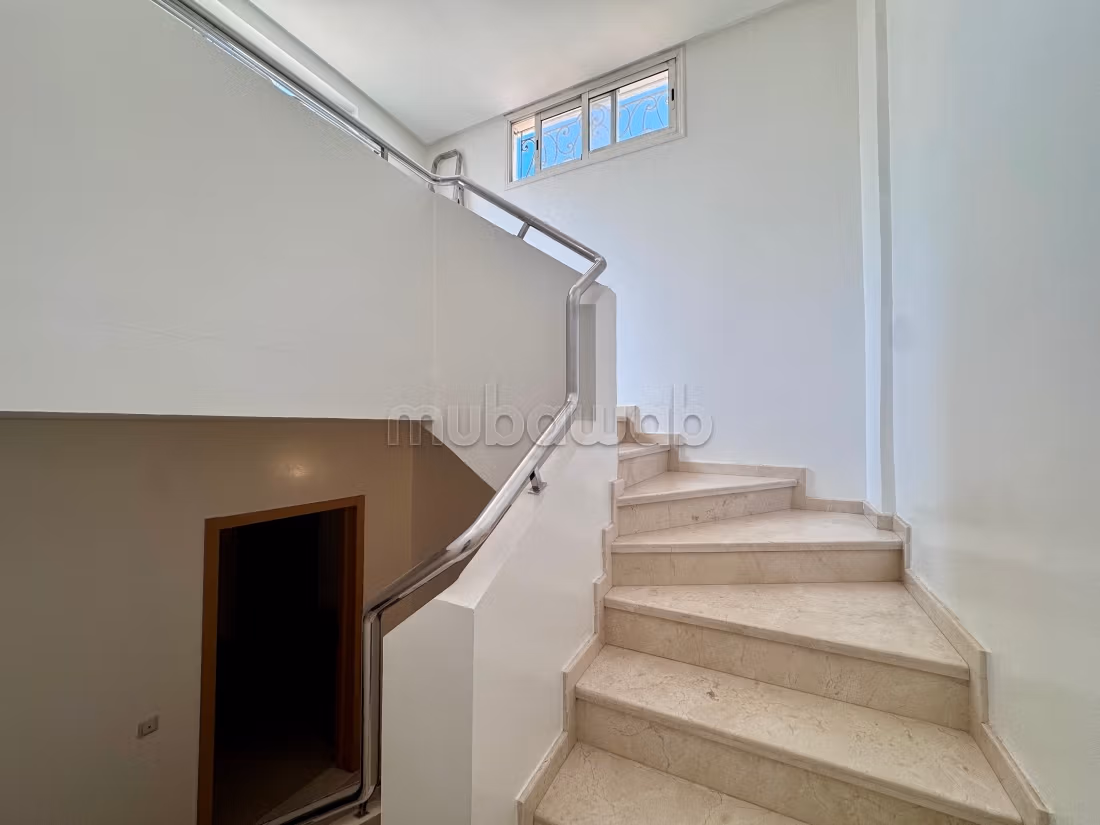 Villa 200 m² à Bouskoura Ville — 9