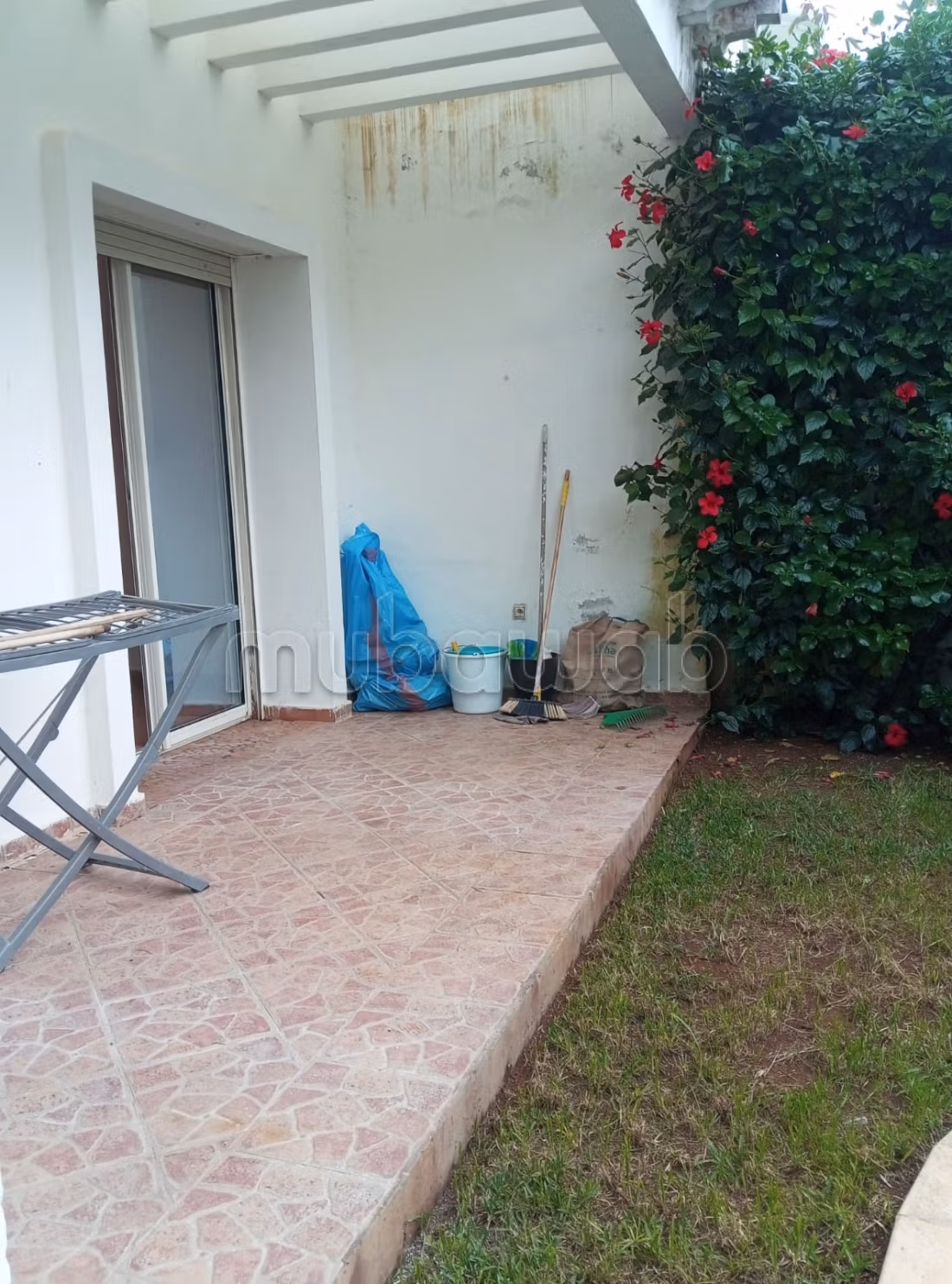 Maison de luxe à louer à Dar Bouazza.
Surface totale 300 m²