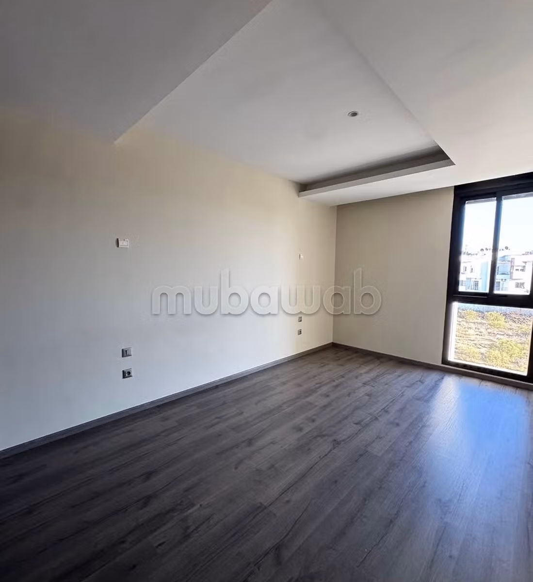 Superb empty apartment for rent in Ain Diab