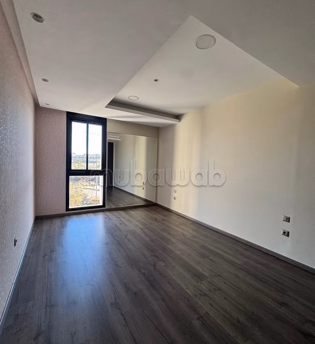 Superb empty apartment for rent in Ain Diab