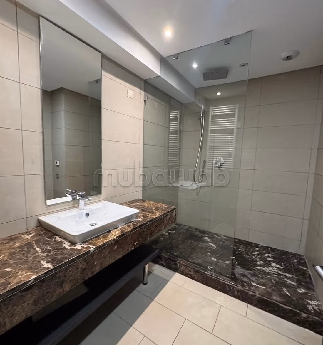 Superb empty apartment for rent in Ain Diab