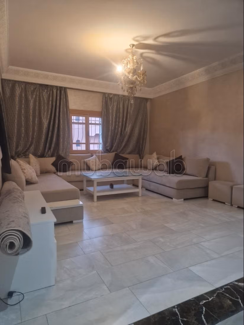 Étage de villa Meublé à louer en plein centre ville