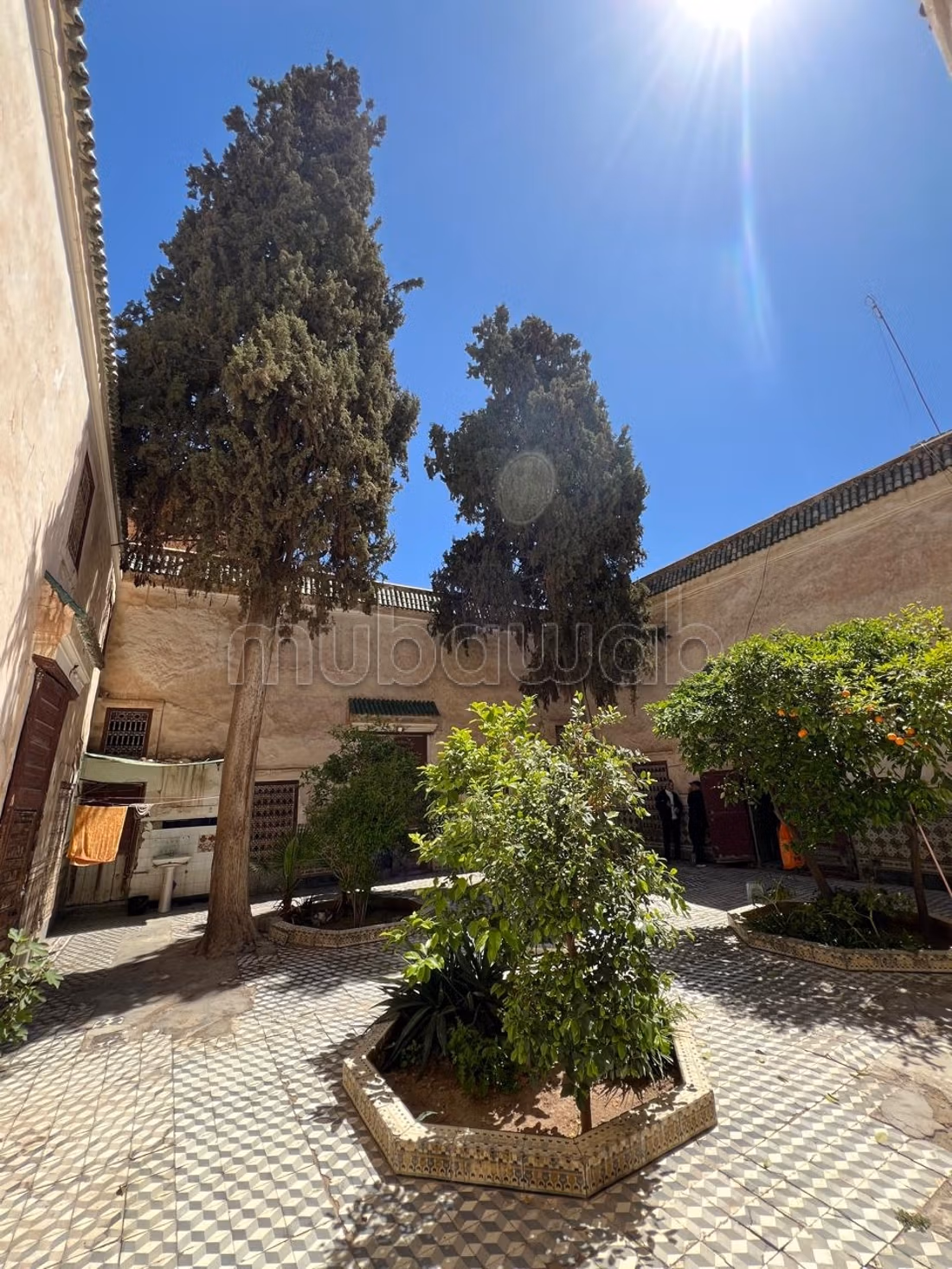 Riad titré à vendre proche du musée benyoussef