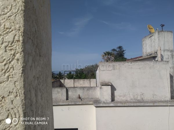 Maison et titré à l'achat à Marchan. 3 belles chambres. Espace vert
