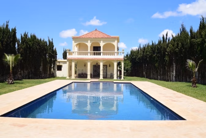 Villa à vendre sur Bouskoura