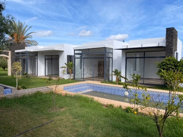 VILL NEUVE, without AVNA, with swimming pool and garden