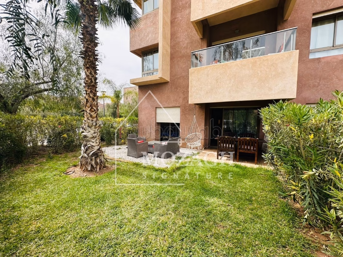 Magnifique studio en rez de jardin sur résidence