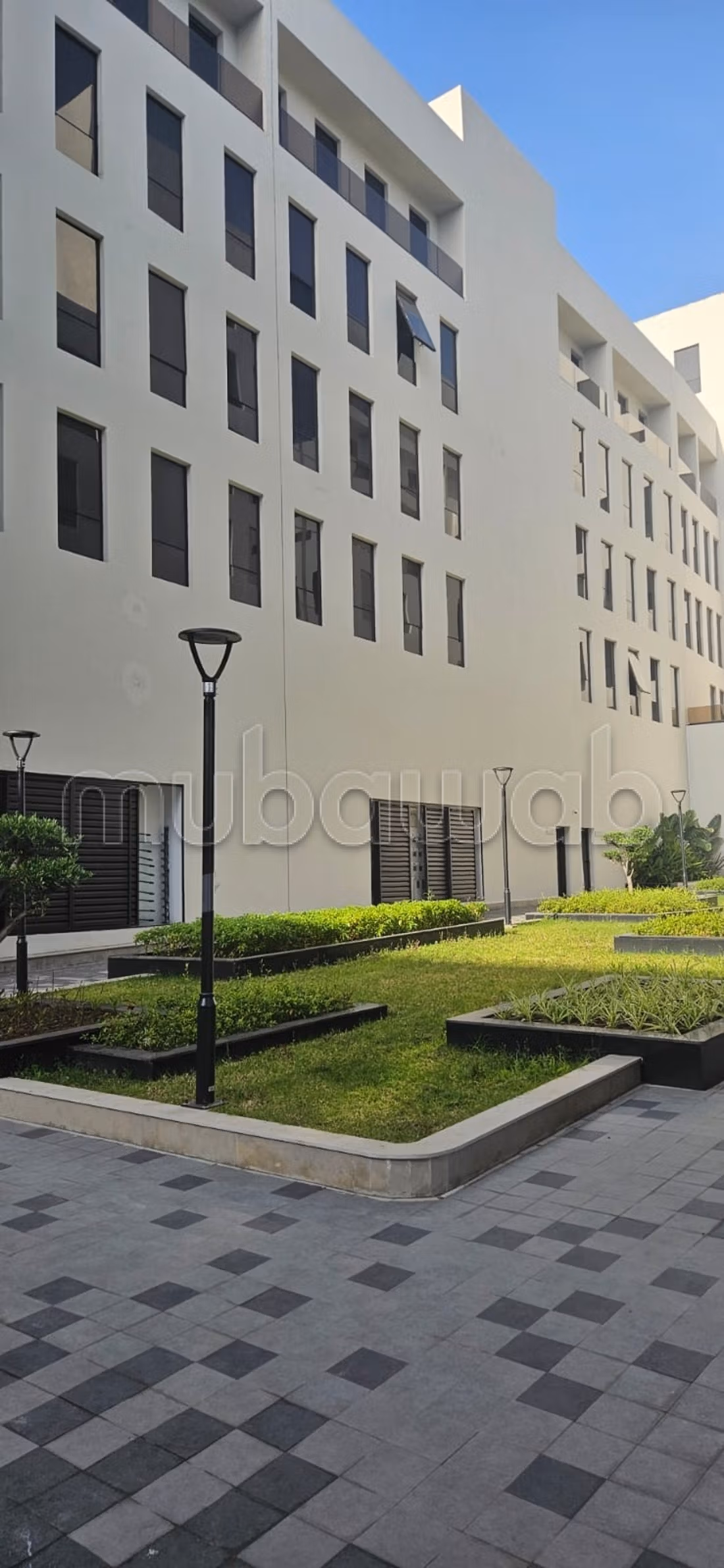 Louer – Plateau de bureau neuf – Quartier Laymoun