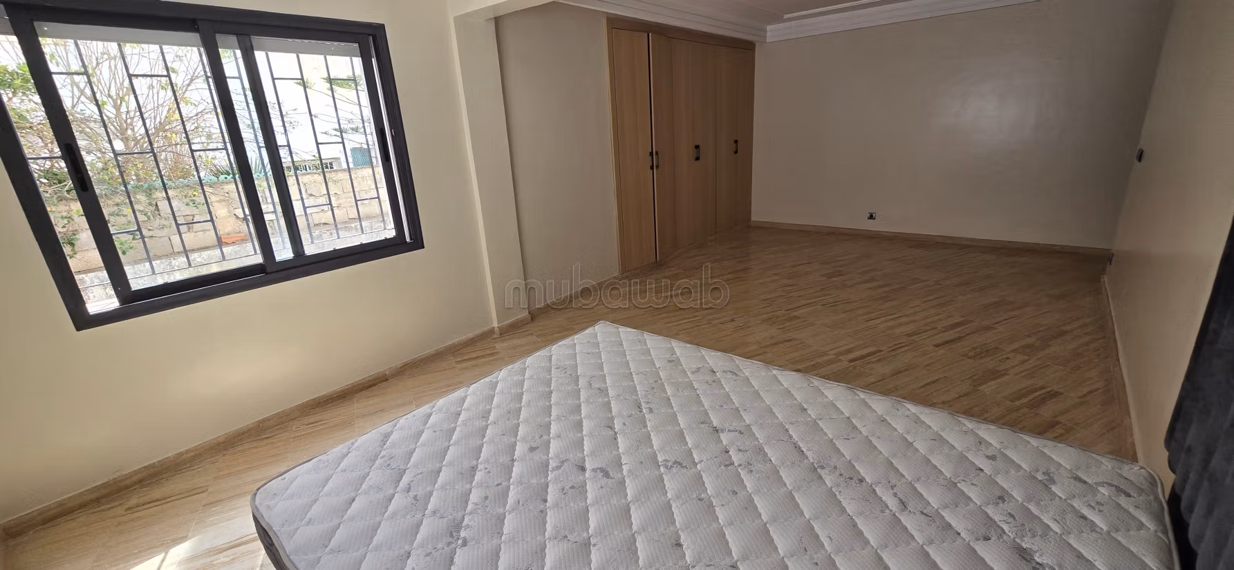 Appartement Refait à Neuf au Cœur du Triangle d'Or – Racine — 5