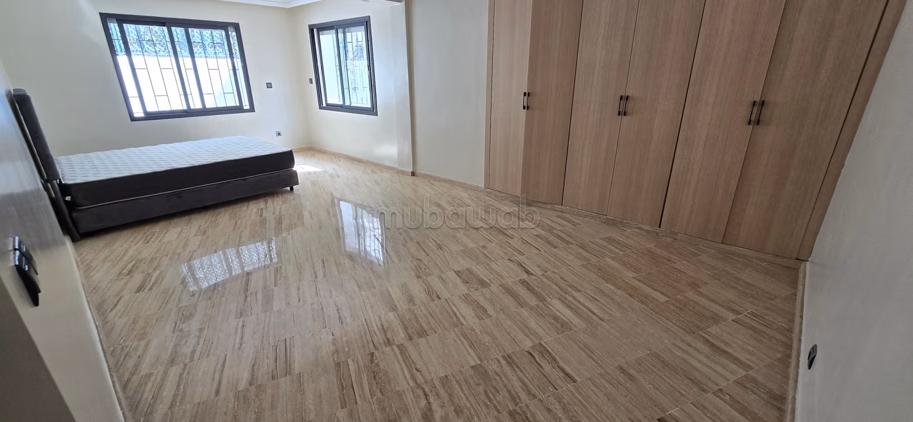 Appartement Refait à Neuf au Cœur du Triangle d'Or – Racine — 6