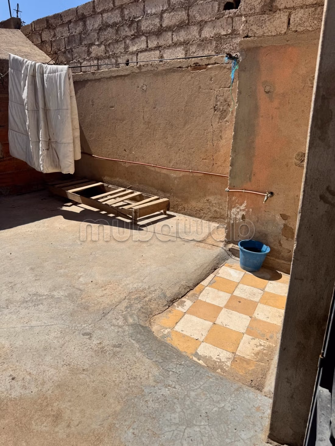 Riad localisation en or