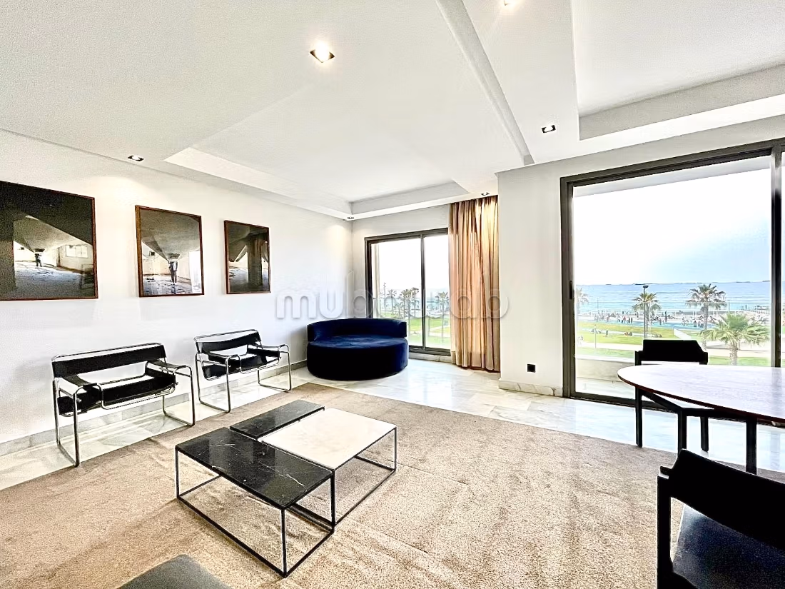 Louez cet appartement à Ain Diab. 3 belles chambres. Meublé — 4