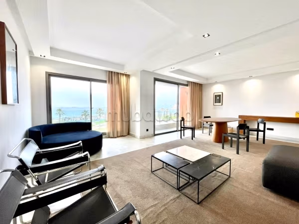 Louez cet appartement à Ain Diab. 3 belles chambres. Meublé