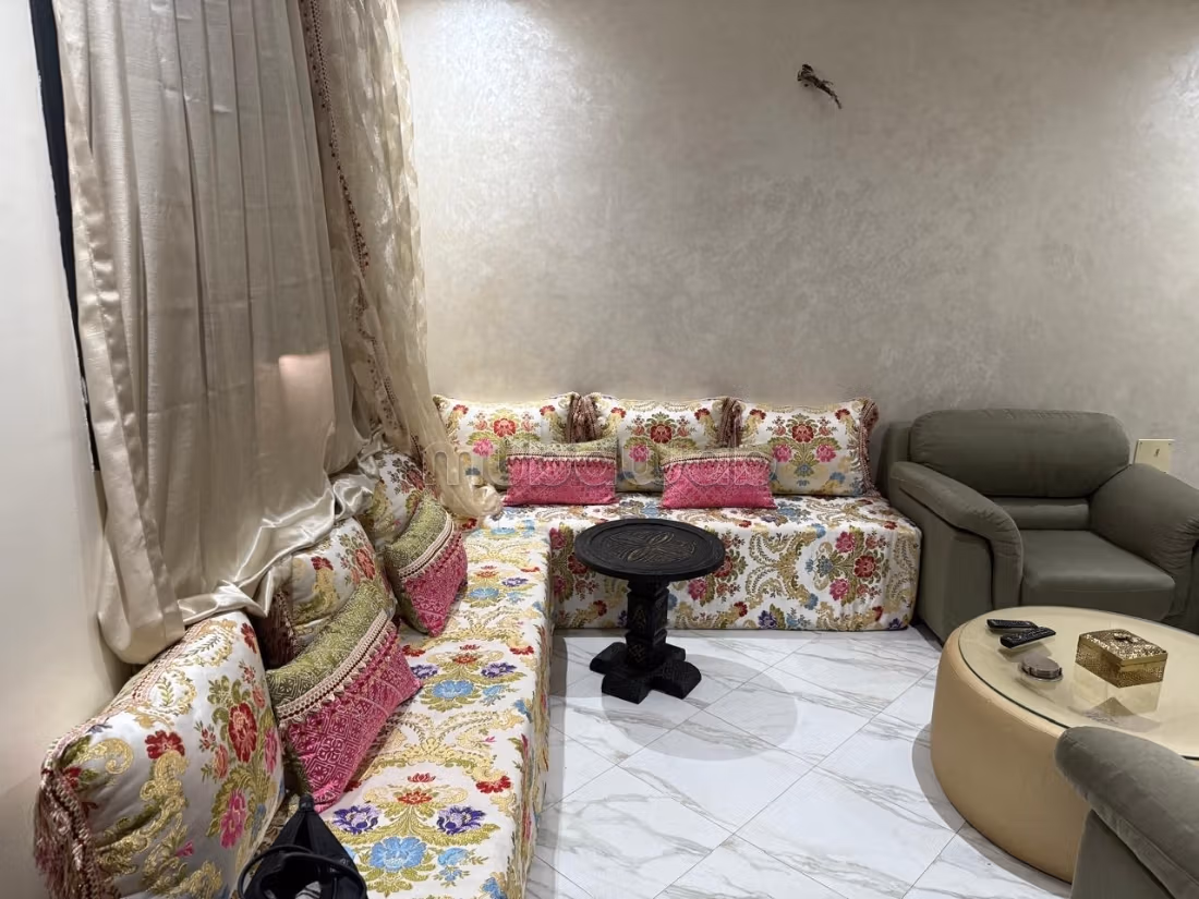 Appartement 80 m² à Cité Adrar — 2