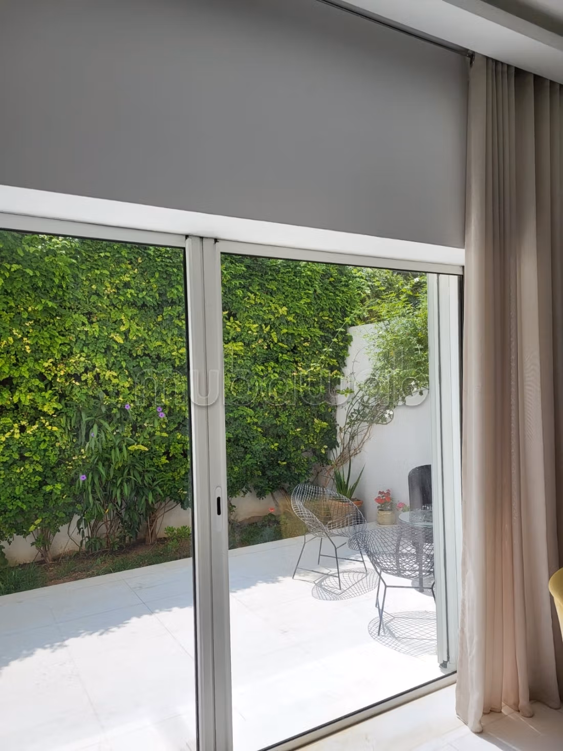 Furnished triplex with pool in Gammarth