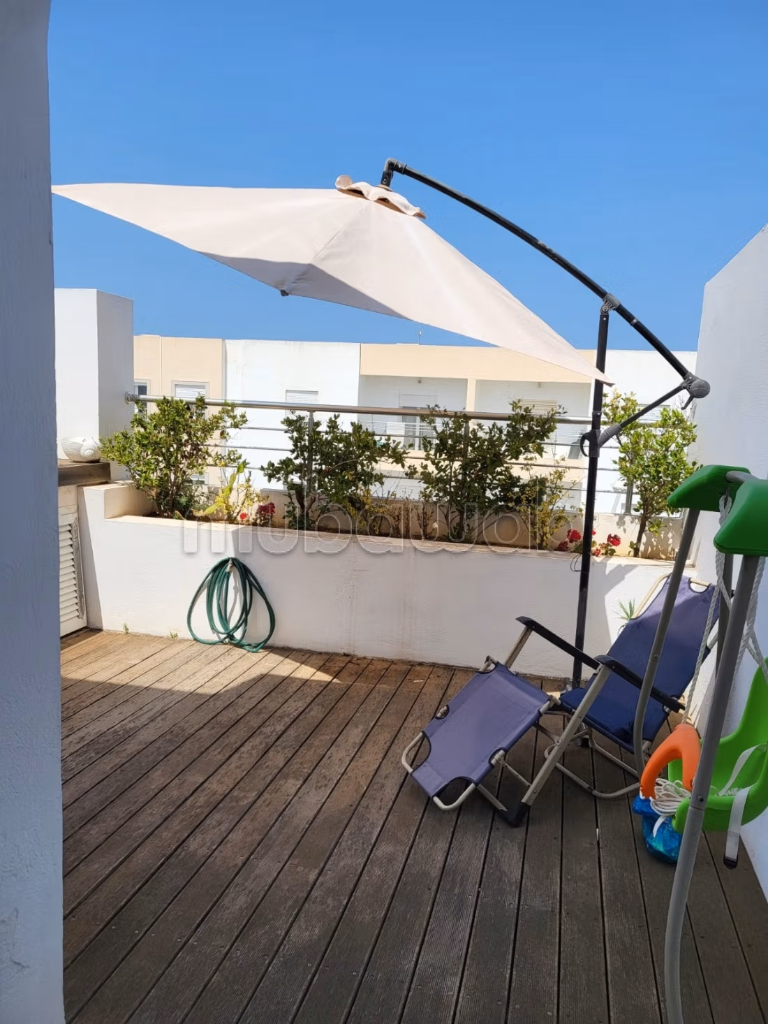 Furnished triplex with pool in Gammarth