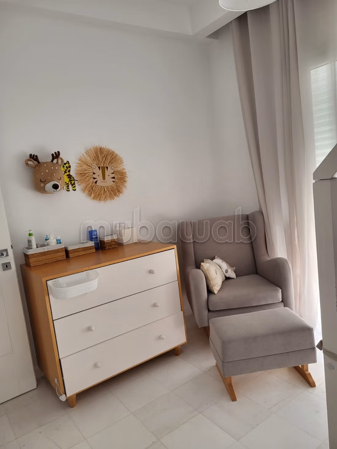 Furnished triplex with pool in Gammarth