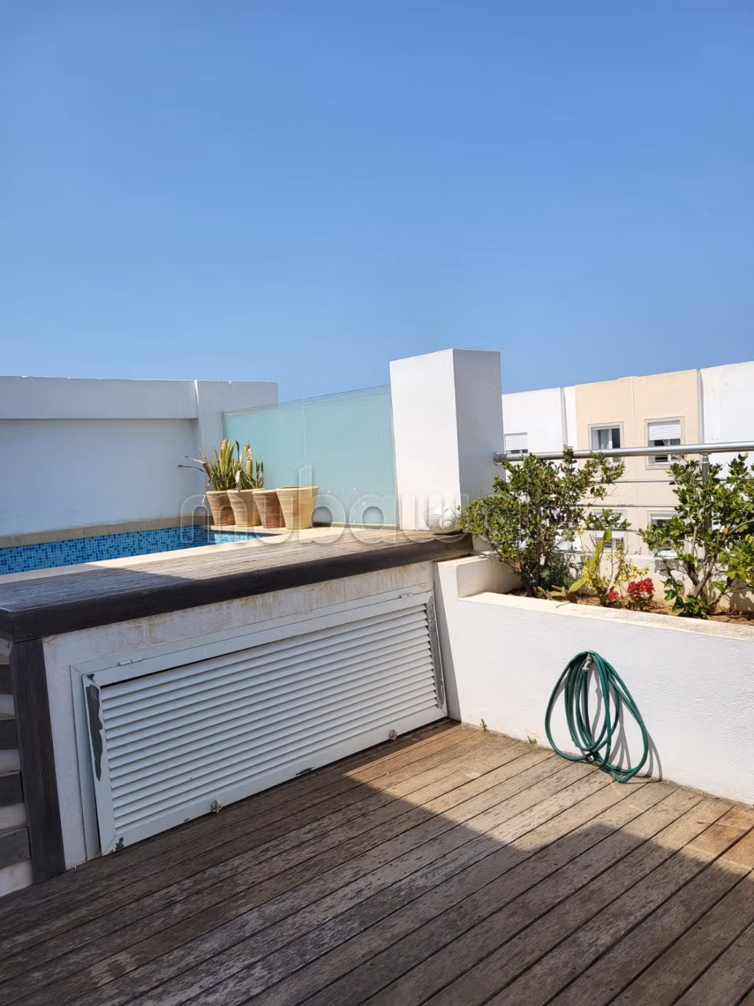 Furnished triplex with pool in Gammarth