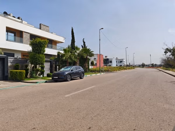 Perceel grond voor villa te koop in Bouskoura