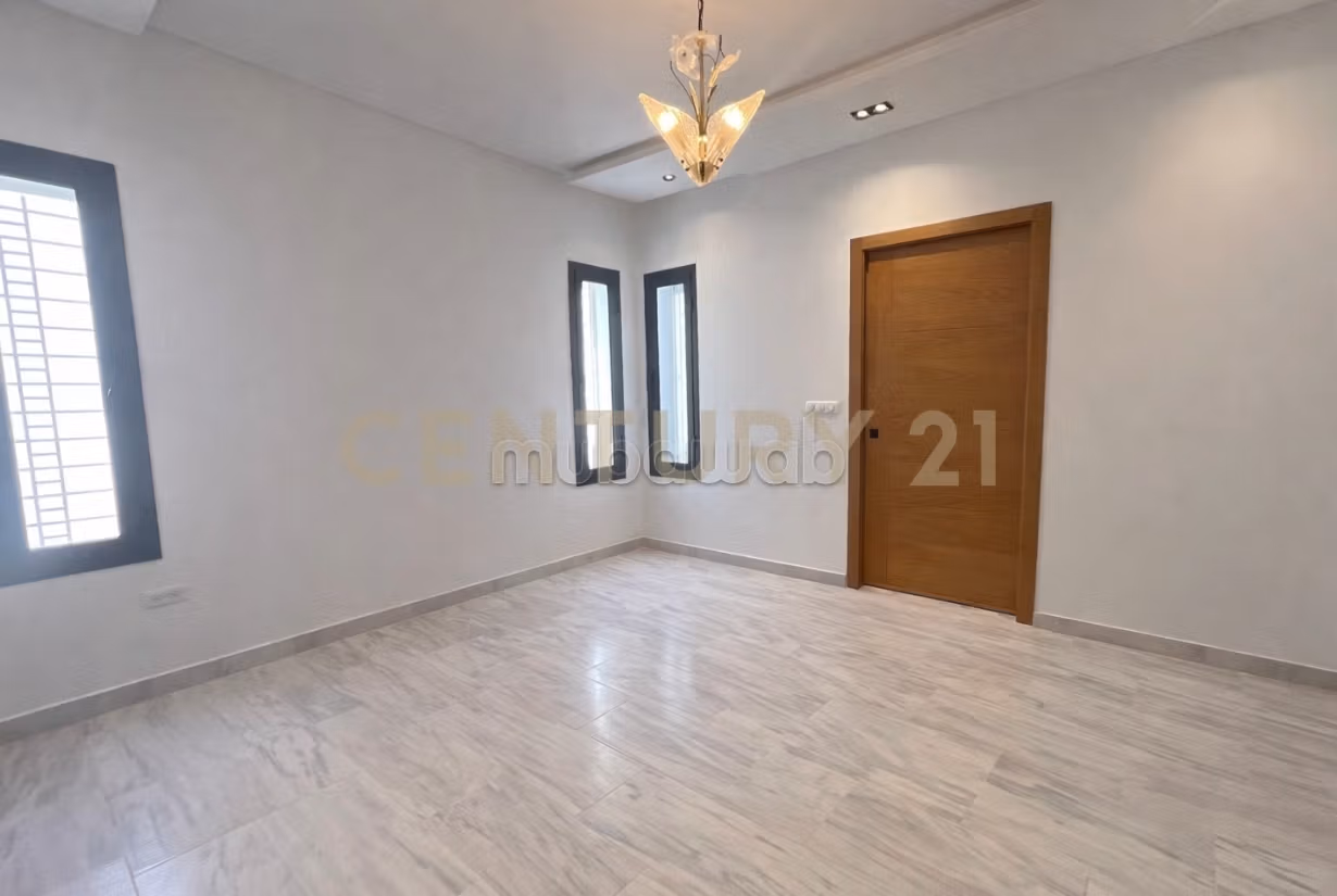 In vendita villa a Ennasr 2