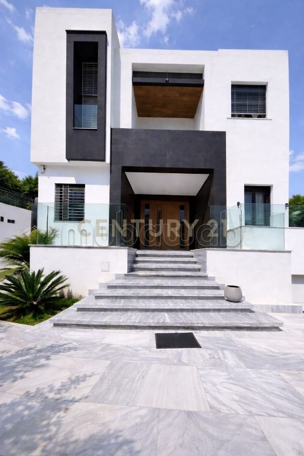 In vendita villa a Ennasr 2