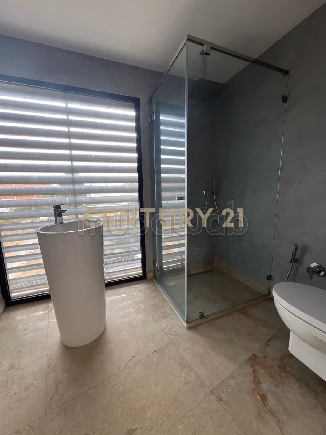 For sale Triplex S4 located in La Soukra