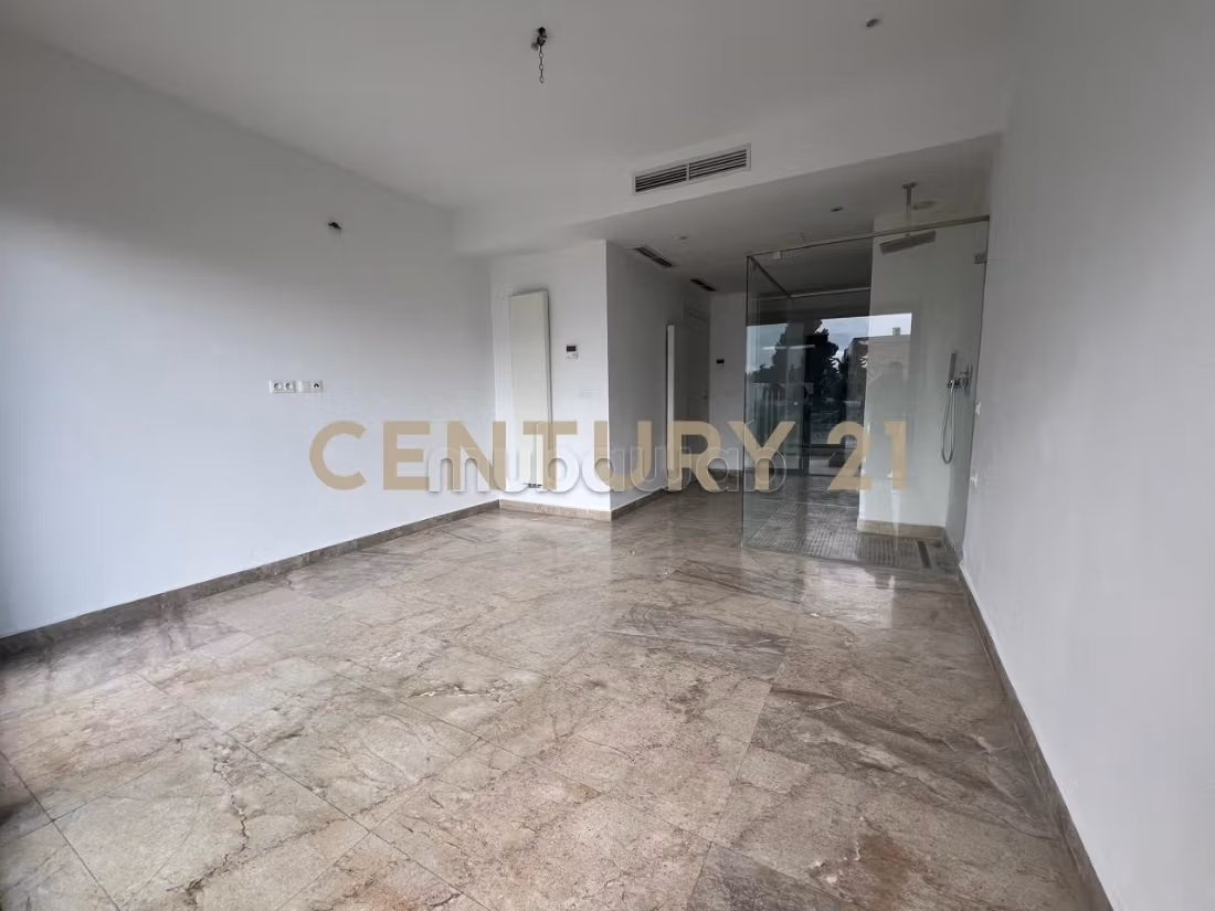 For sale Triplex S4 located in La Soukra