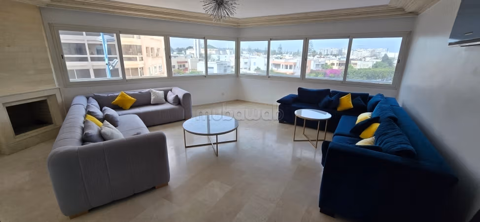 Appartement à Louer au Triangle d'Or, Racine