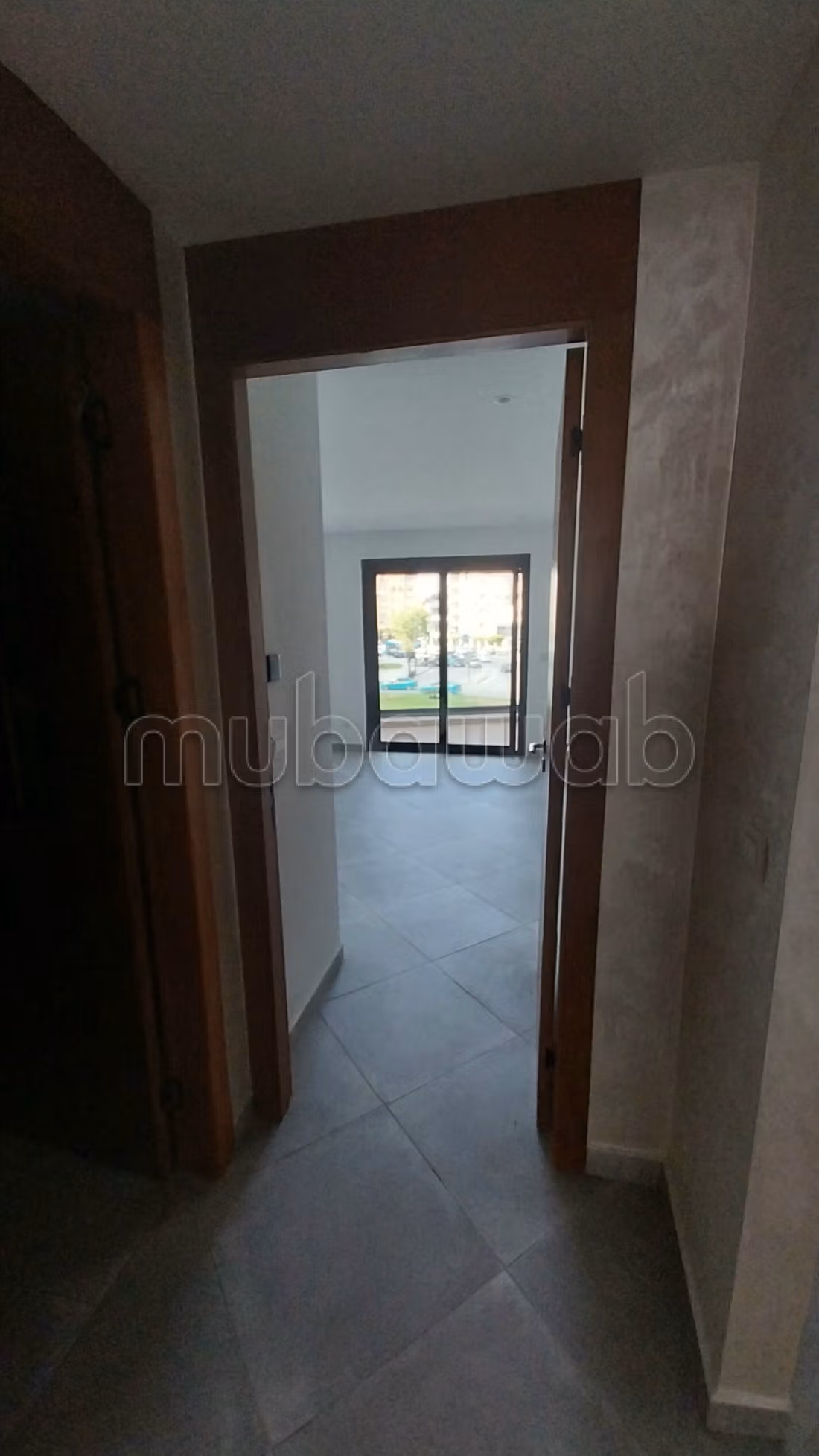 Piso en venta en Al Amal. Área total 149 m². Salón marroquí y antena parabólica
