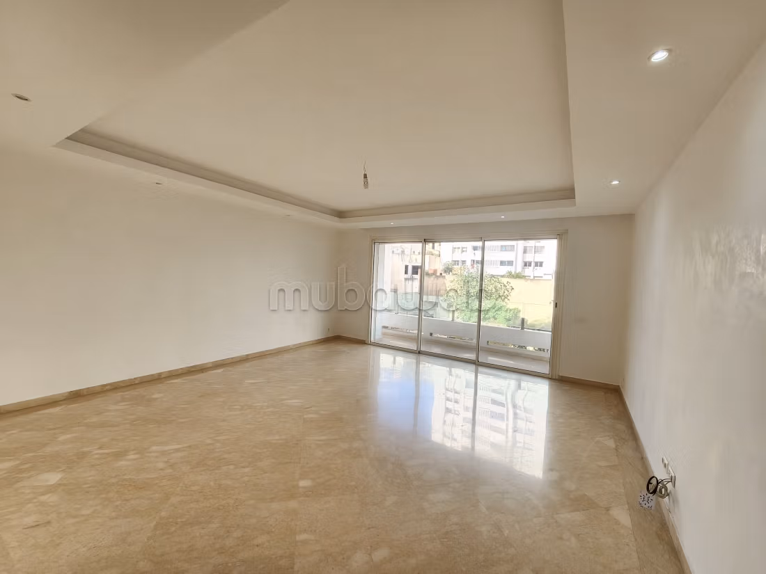 Bel appartement moderne à vendre plein Racine — 3