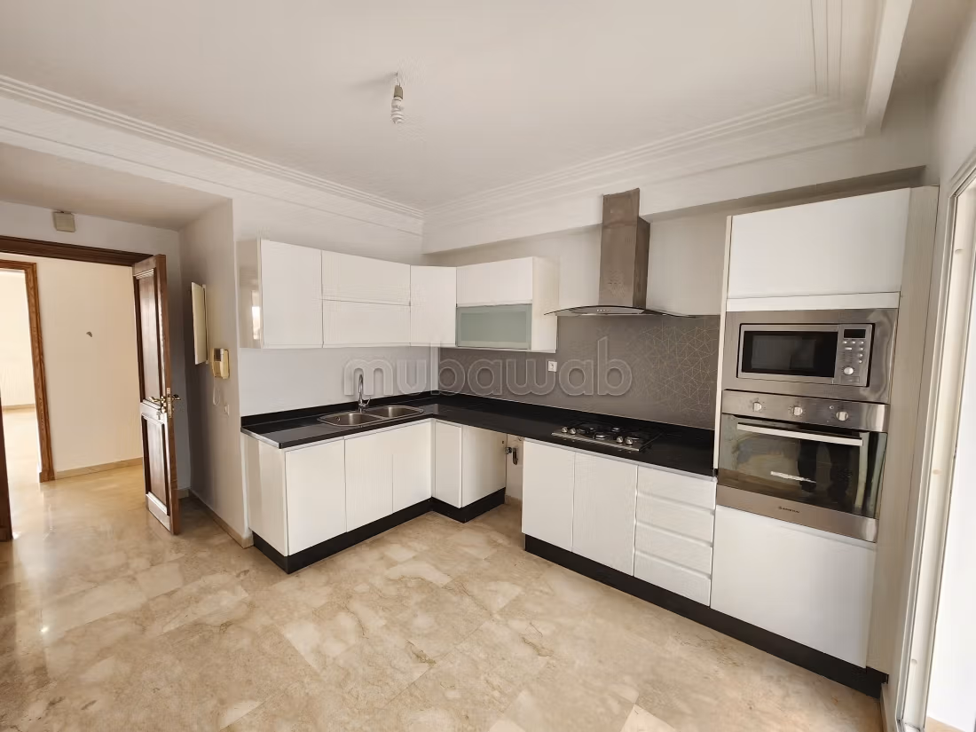 Bel appartement moderne à vendre plein Racine — 4