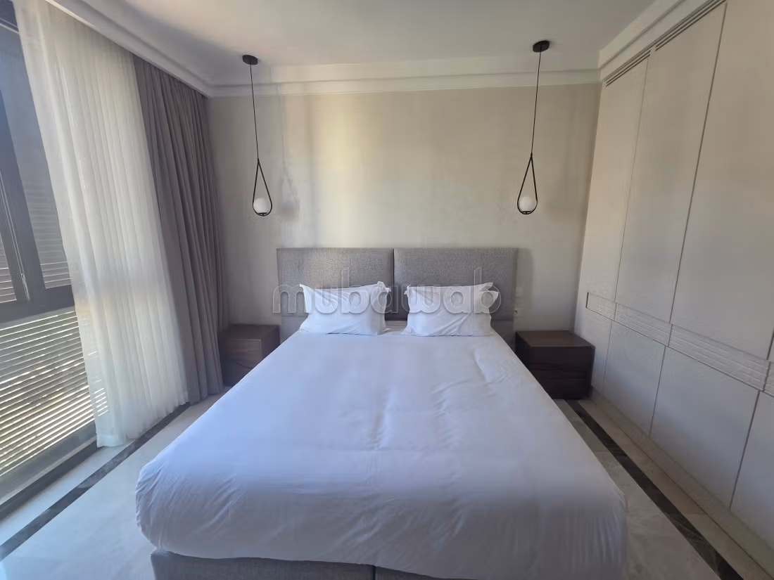 Superbe appartement à louer à M Avenue. 1 chambre. Bien meublé