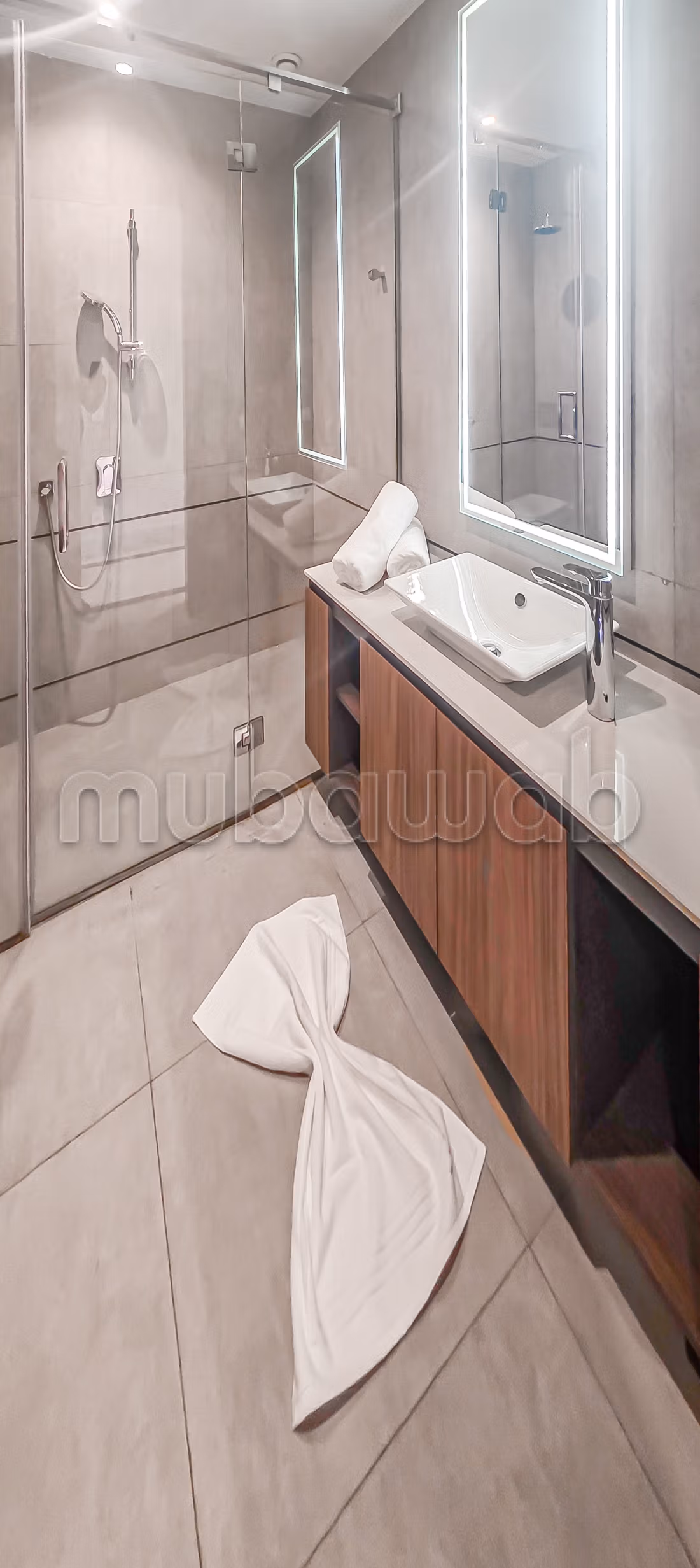 Superbe appartement à louer à M Avenue. 1 chambre. Bien meublé