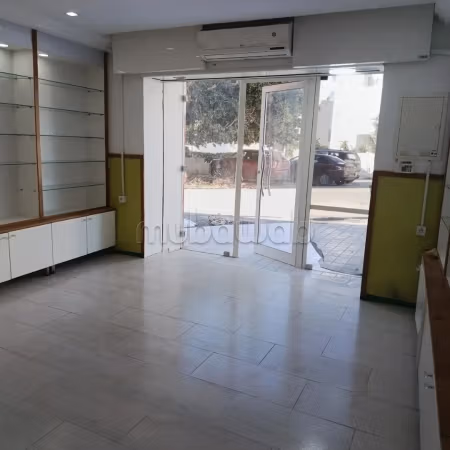 À LOUER: Local commercial 30 m² – El Menzah 5