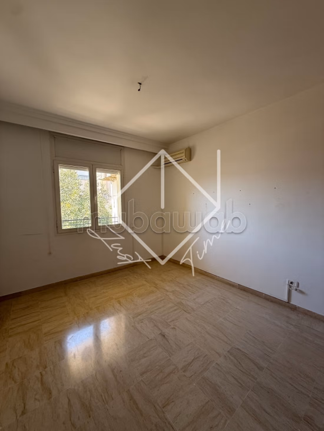 Appartamento S3 in vendita a Riadh Landalous