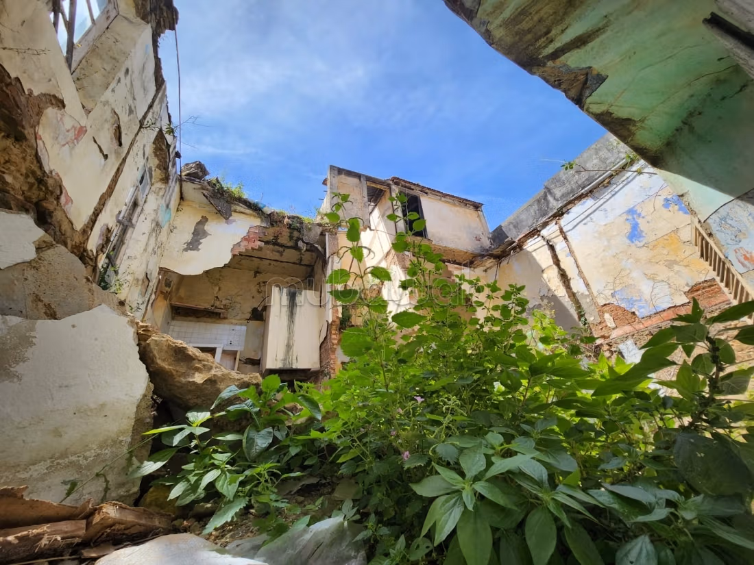 Maison à rénover avec fort potentiel