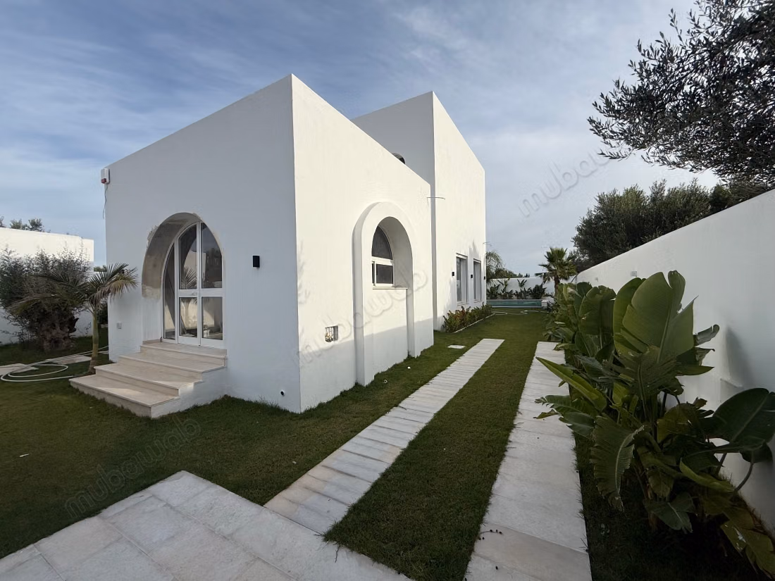 Prestigious Villa - Dwikhla, Hammamet