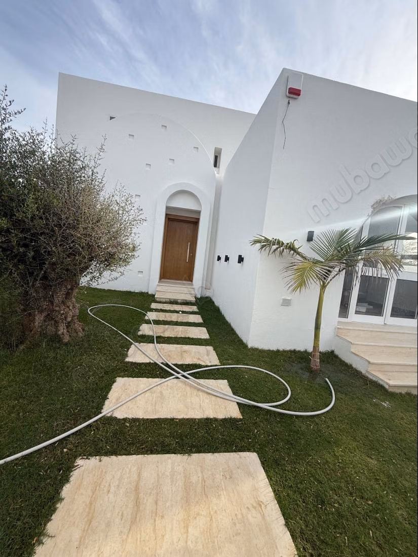 Prestigious Villa - Dwikhla, Hammamet