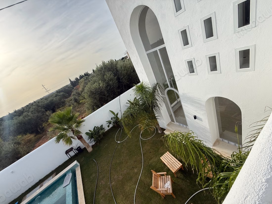 Prestigious Villa - Dwikhla, Hammamet