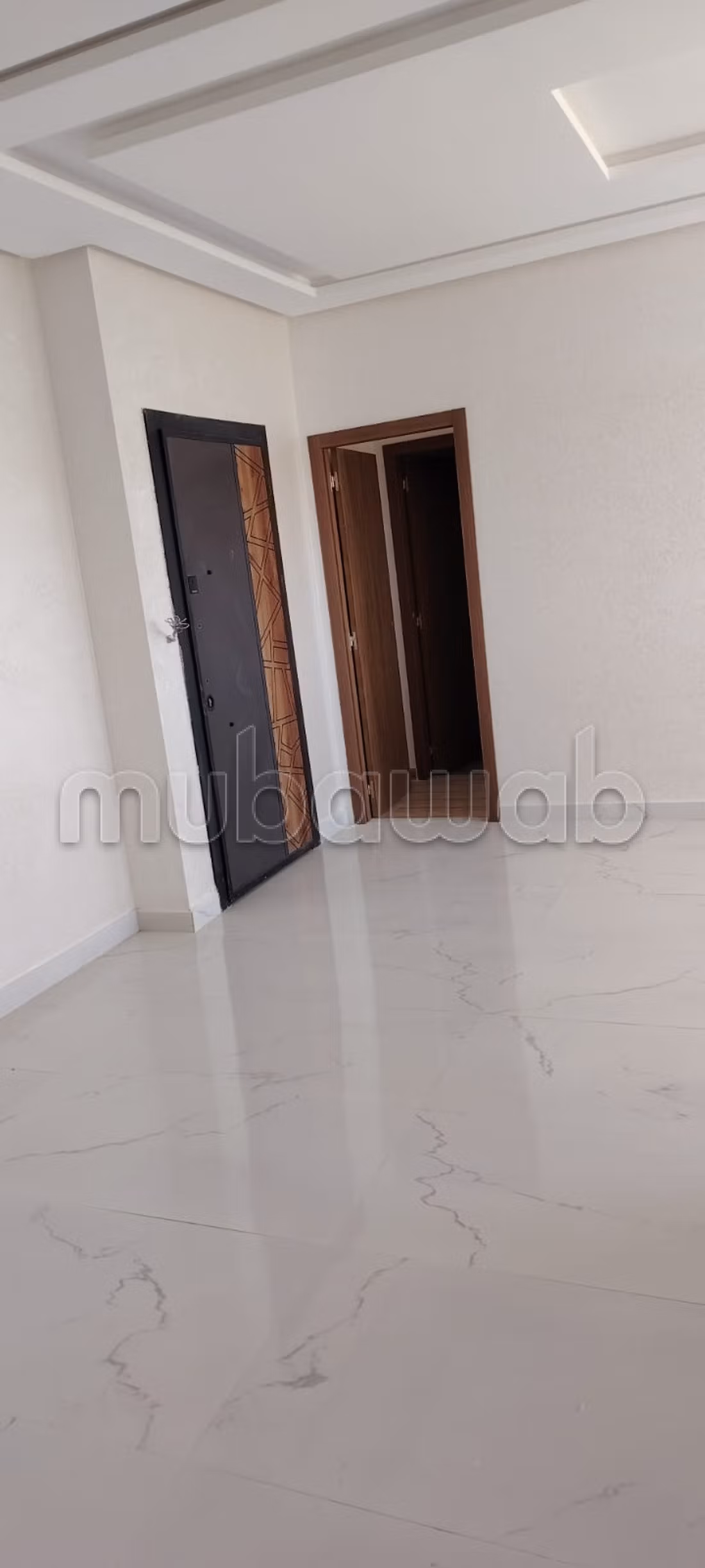 Appartement à vendre à côté nouvelle gare routière.
2 chambres.
Et 3 chambres