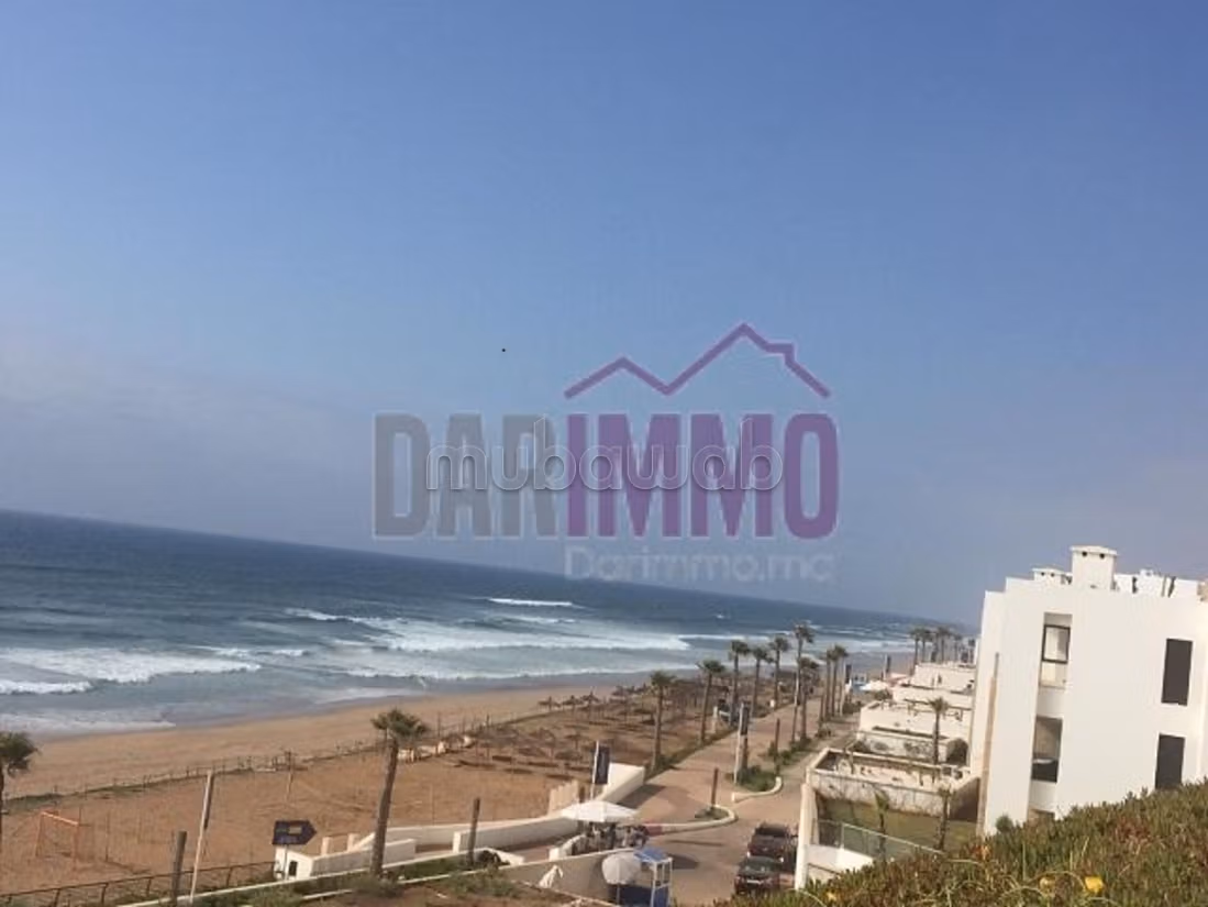 Bel appartamento arredato con piscina a Plage des Nations