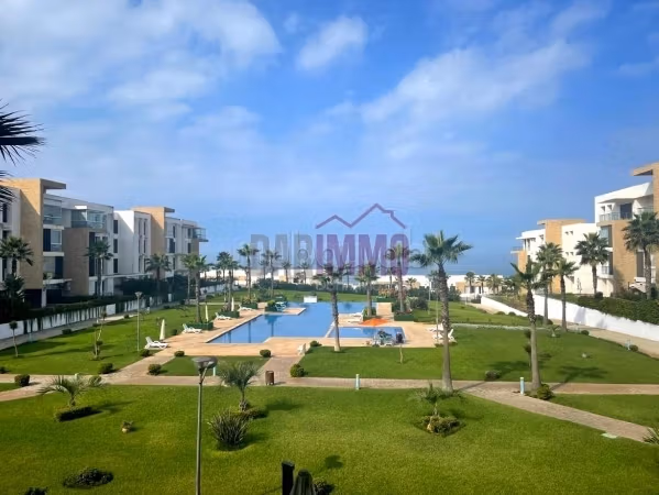 Beautiful furnished apartment with a view of the pool