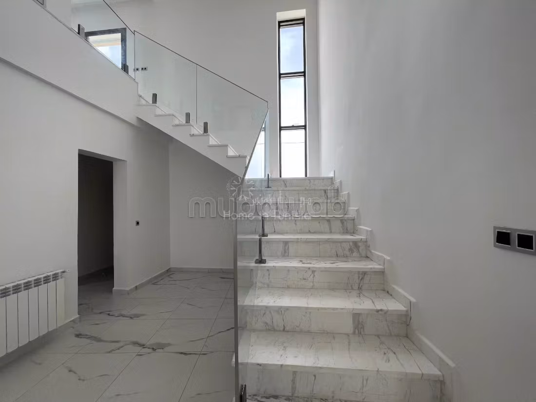 For Sale - Villa with Pool in Kalâa Kebira