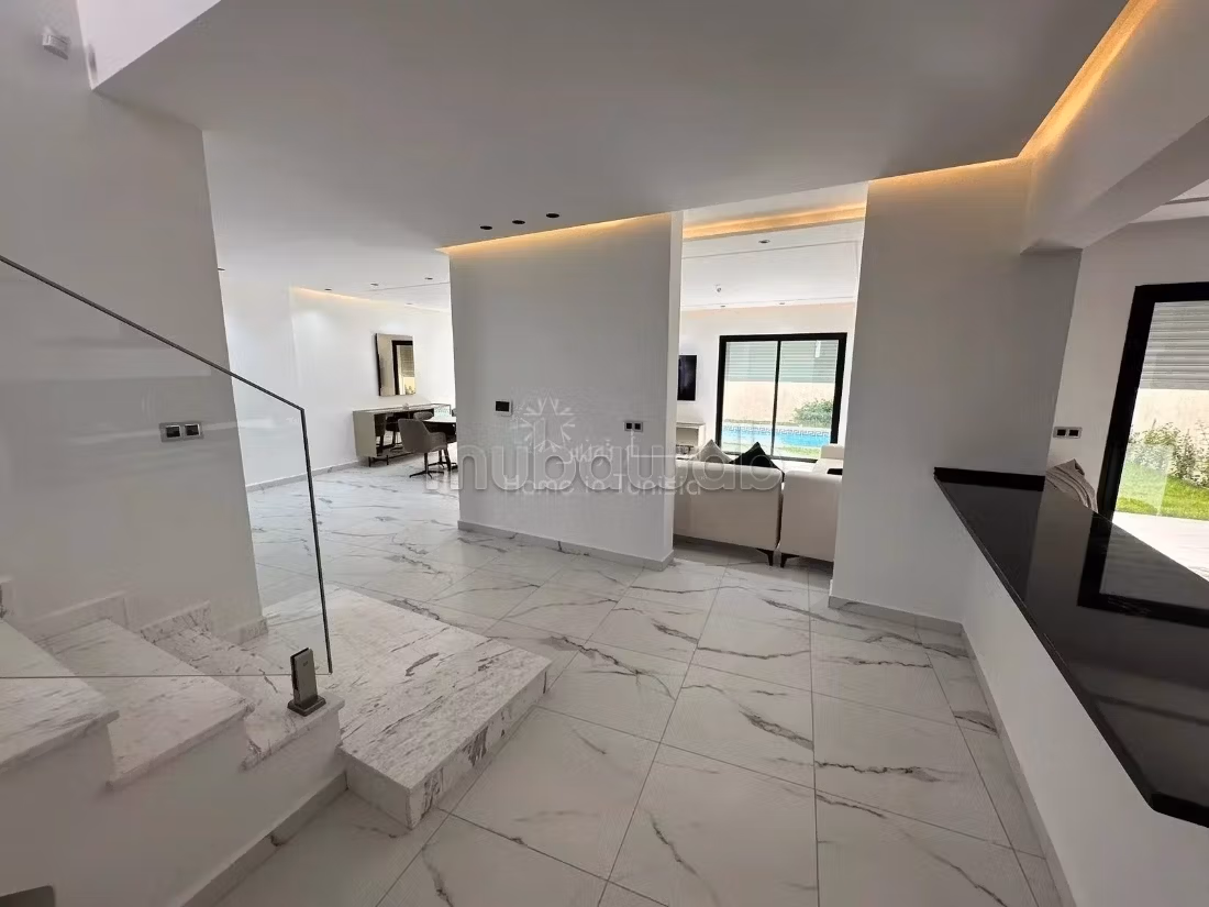 For Sale - Villa with Pool in Kalâa Kebira
