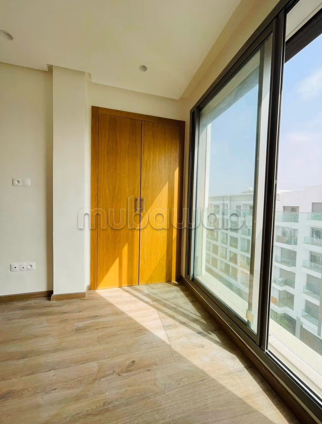Louez cet appartement à Ain Borja. 1 Pièce. Avec ascenseur — 3