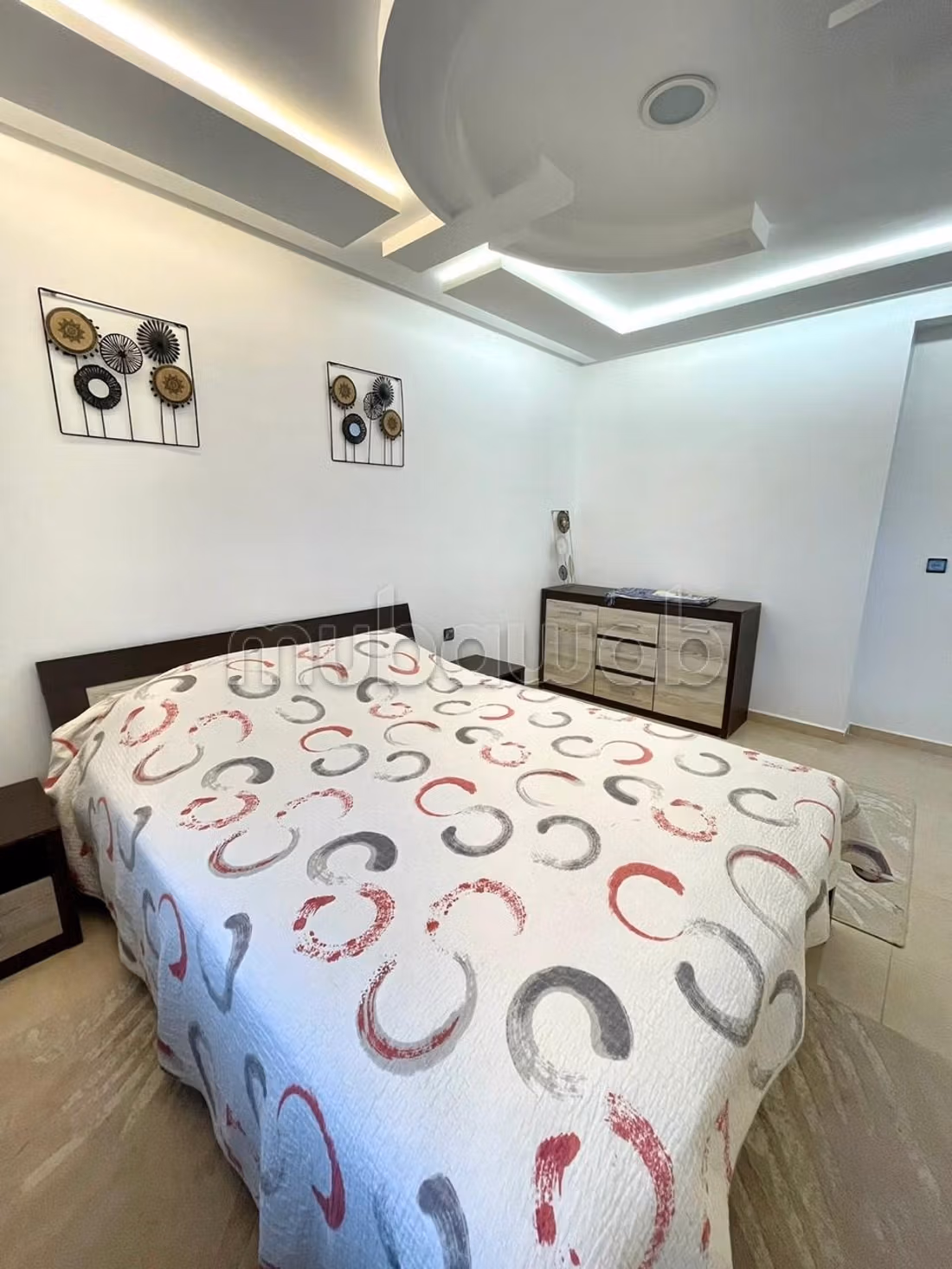 Appartamento Aaailah con vista sulla piscina e sul mare