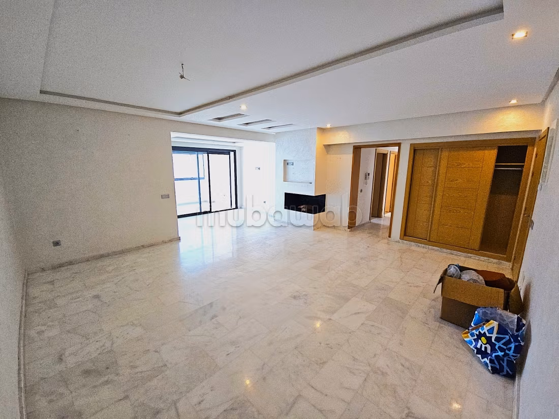 Magnifique Appartement Neuf 3 Chambres Vide à Souissi
