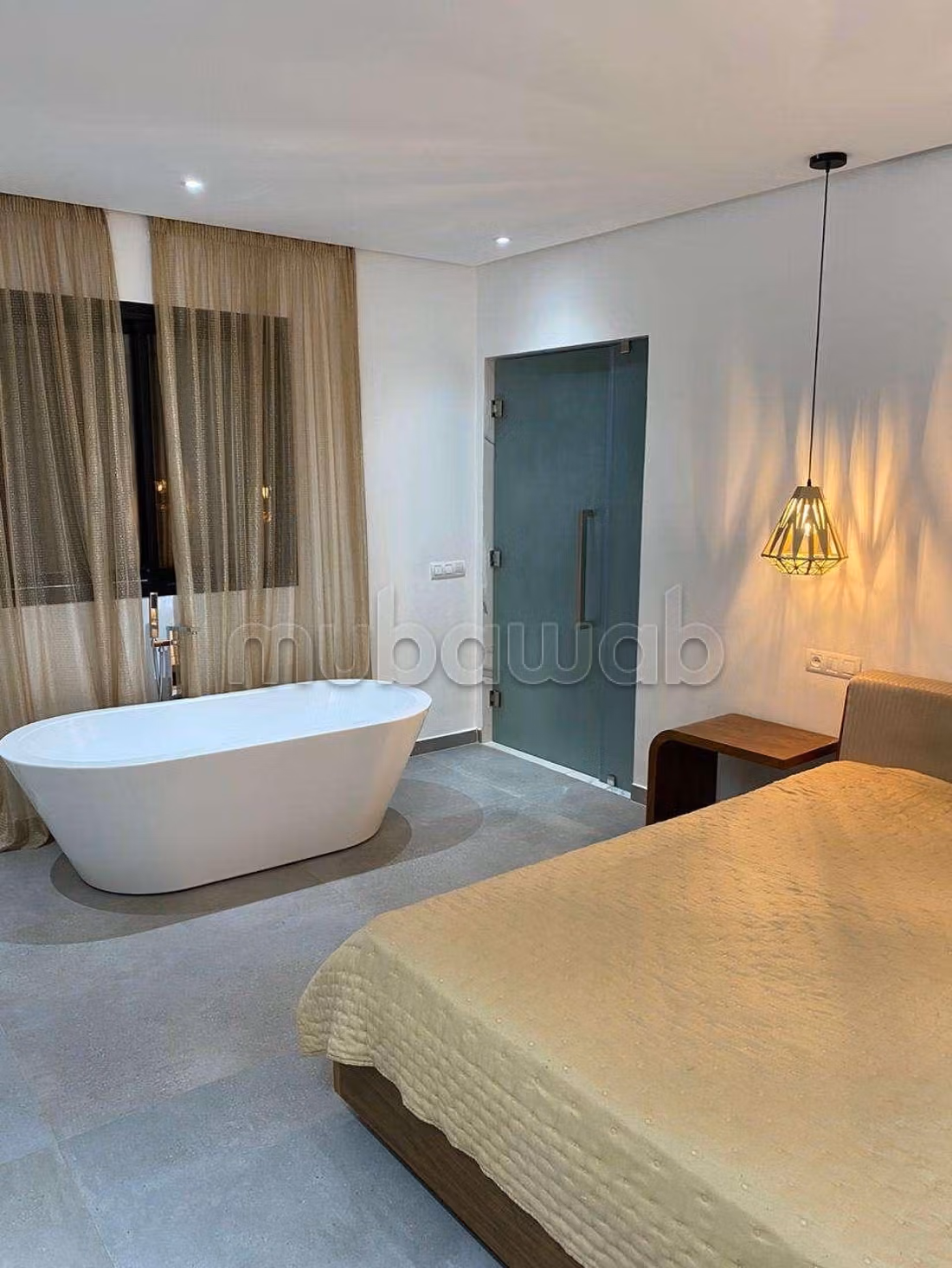 Louez cet appartement à Guéliz. Surface totale 180 m²